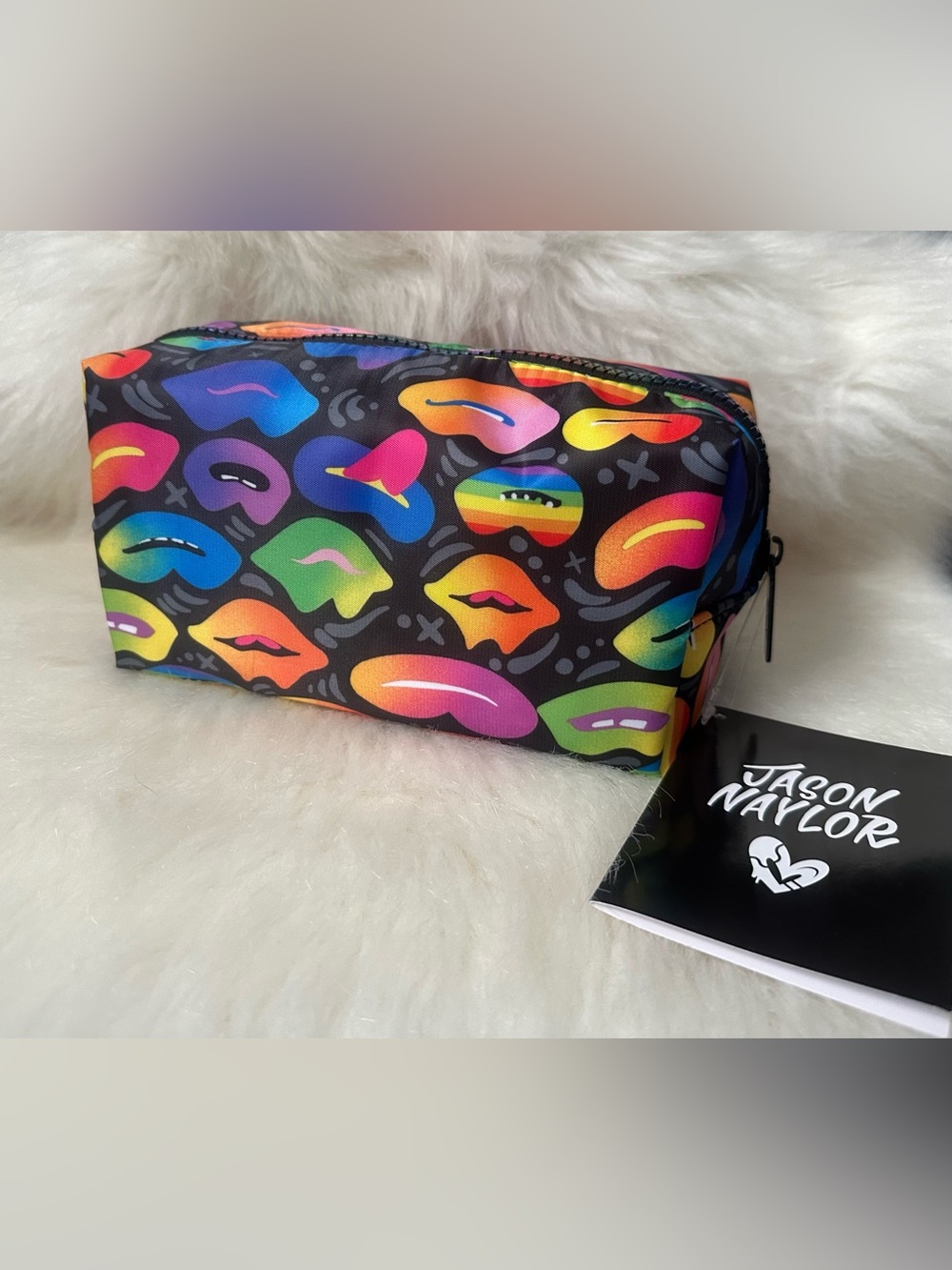 Makeup Bag Kisses Lips Cosmetic Bag NWT by JASON NAYLOR 2026 NEW